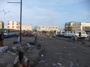 Place Mahamoud Harbi, Djibouti (sous licence CC BY-NC-SA)